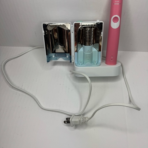Philips Sonicare ProtectiveClean 4100 Electric Rechargeable‎ Toothbrush - Picture 3 of 10